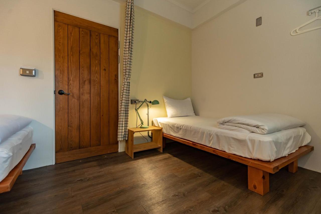 Cozy House Hostel Хуалянь Екстер'єр фото