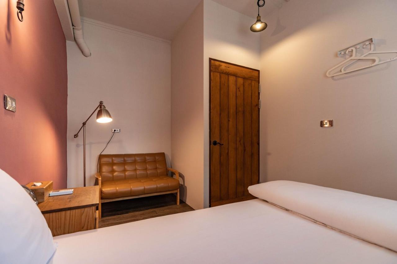 Cozy House Hostel Хуалянь Екстер'єр фото