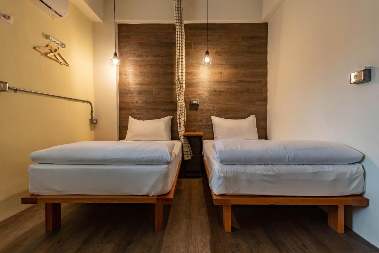 Cozy House Hostel Хуалянь Екстер'єр фото