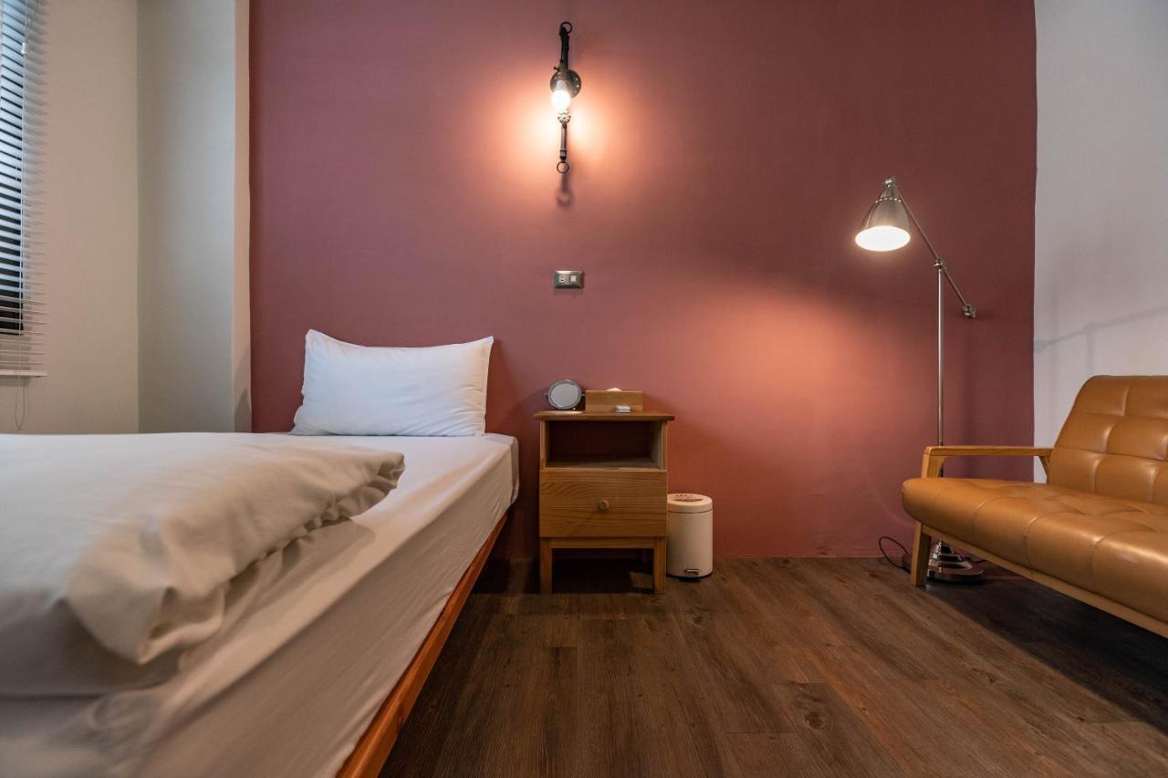 Cozy House Hostel Хуалянь Екстер'єр фото