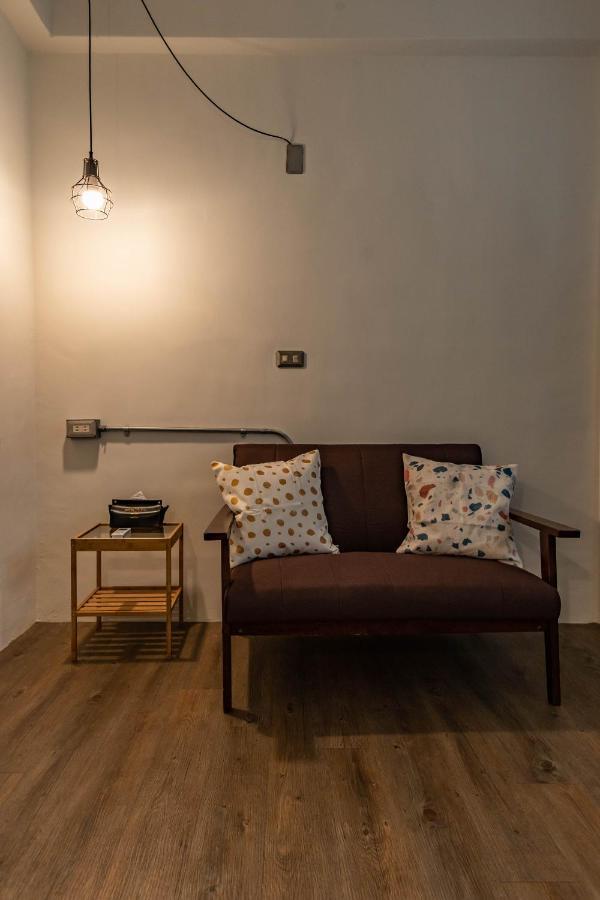 Cozy House Hostel Хуалянь Екстер'єр фото