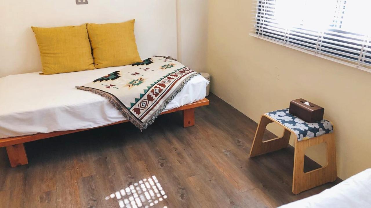 Cozy House Hostel Хуалянь Екстер'єр фото