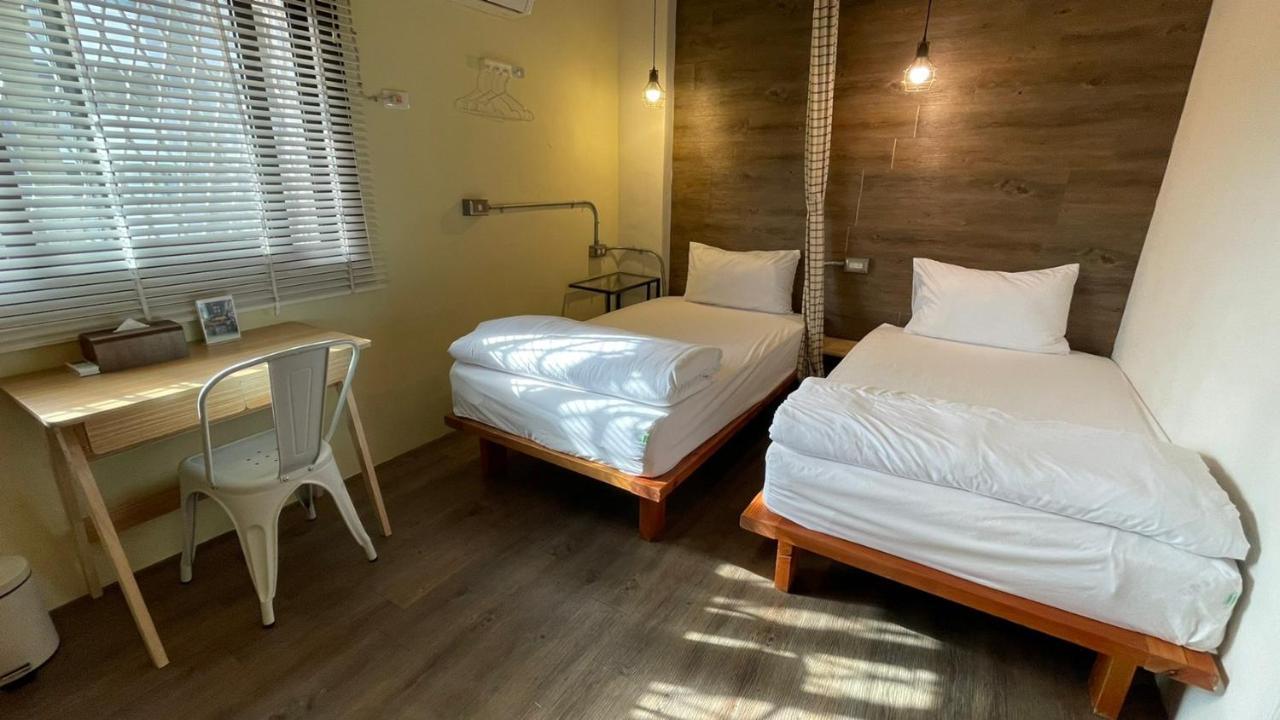 Cozy House Hostel Хуалянь Екстер'єр фото