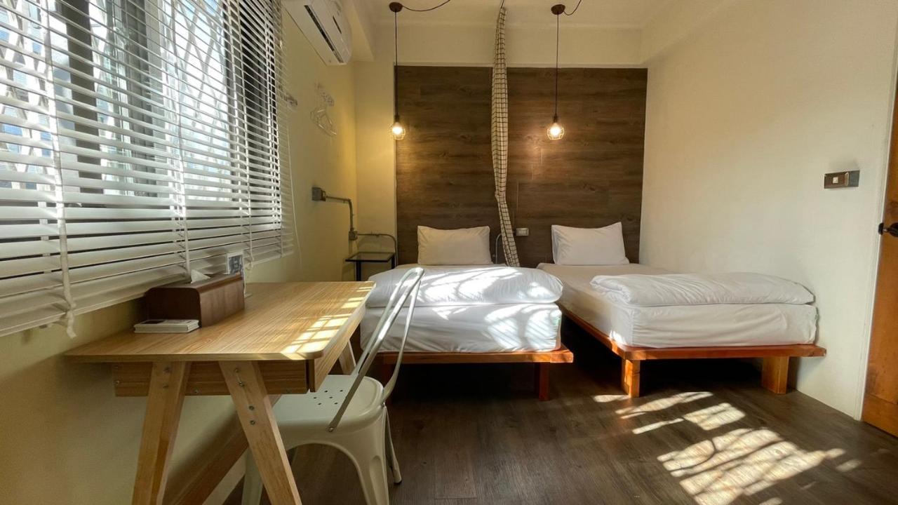Cozy House Hostel Хуалянь Екстер'єр фото