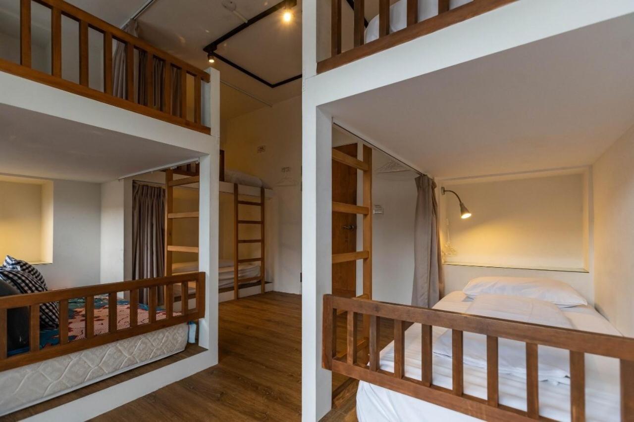 Cozy House Hostel Хуалянь Екстер'єр фото
